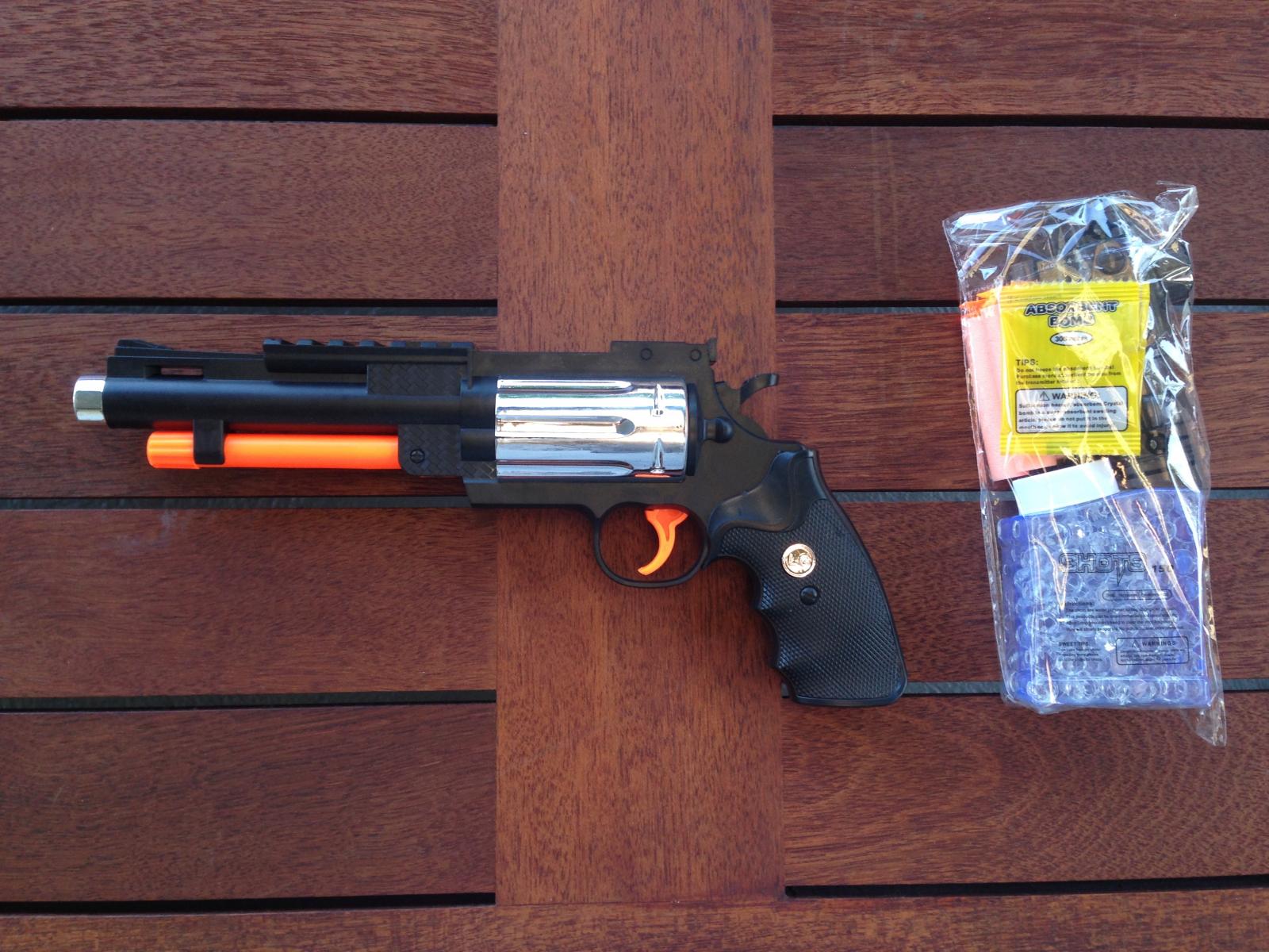 Toy Gun .44 Magnum Soft Water Bullet Foam Dart Gun Realistic Revolver