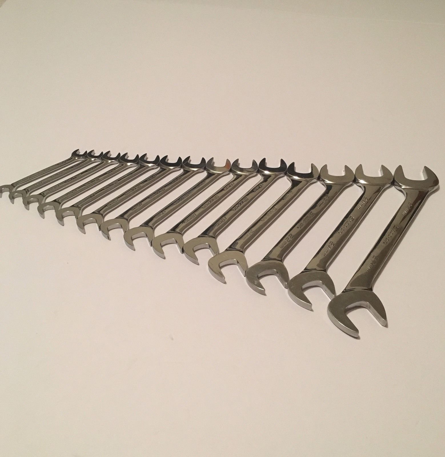 Snapon 14pc 4Way Angle Head Metric Open End Wrench Set (1027 mm) VSM814