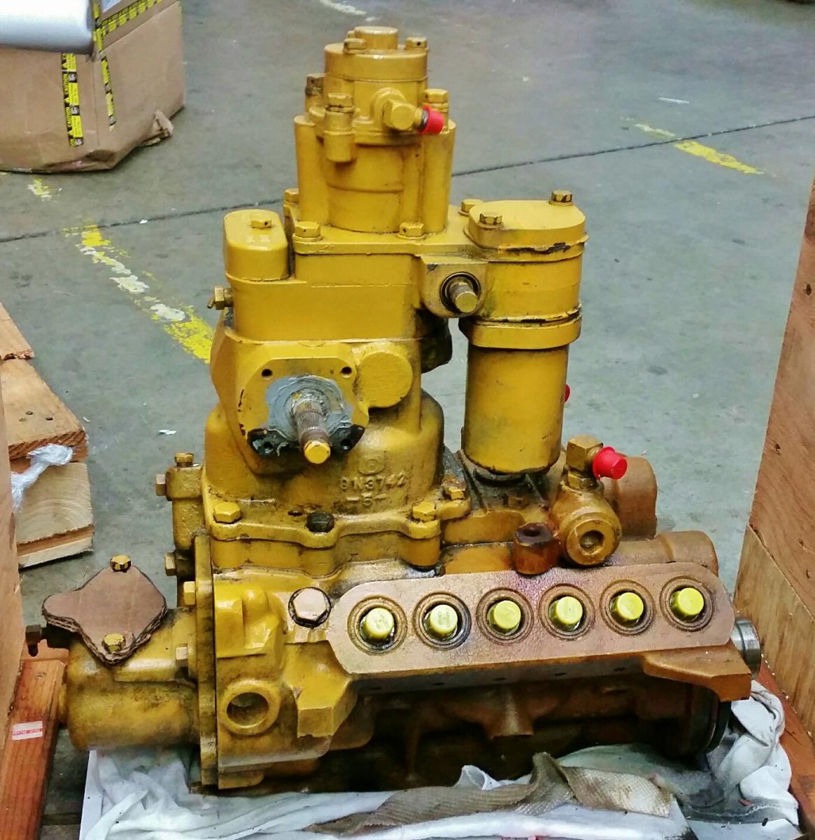 Caterpillar 3412 DIT Fuel Injection Pump w/ Governor 60M Engine Casting