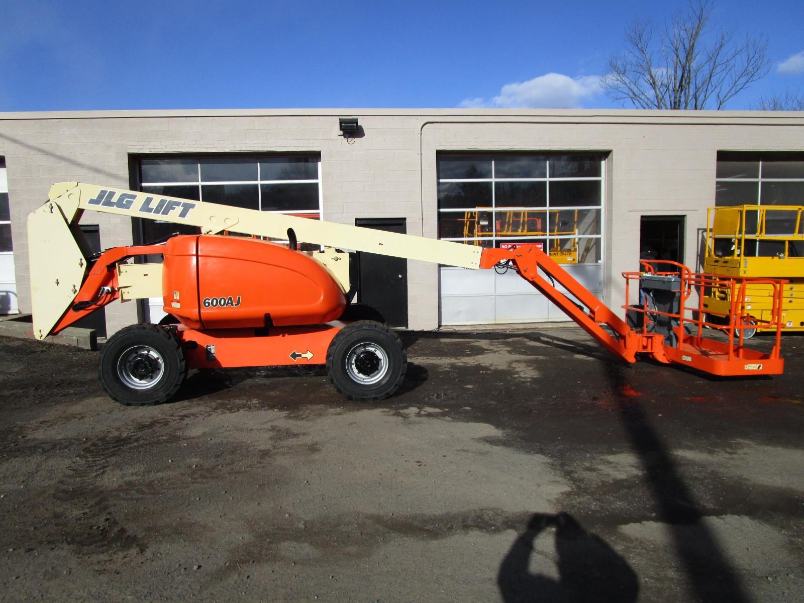 JLG 600AJ, ARTICULATING, 60 FT, BOOM LIFT, AERIAL MAN LIFT, 4X4 eBay